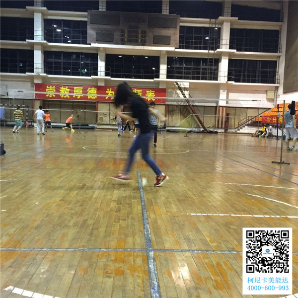 男神訓(xùn)練我們家五行缺運動的萌萌噠女神練球 男神訓(xùn)練我們家五行缺運動的萌萌噠女神練球